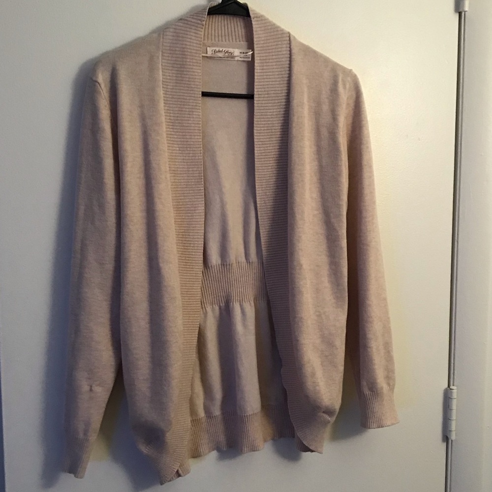 Cream/tan cardigan